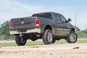 Ram 2500 Suspension Lift Kit - Front - Rough Country - V2 - '14-'18
